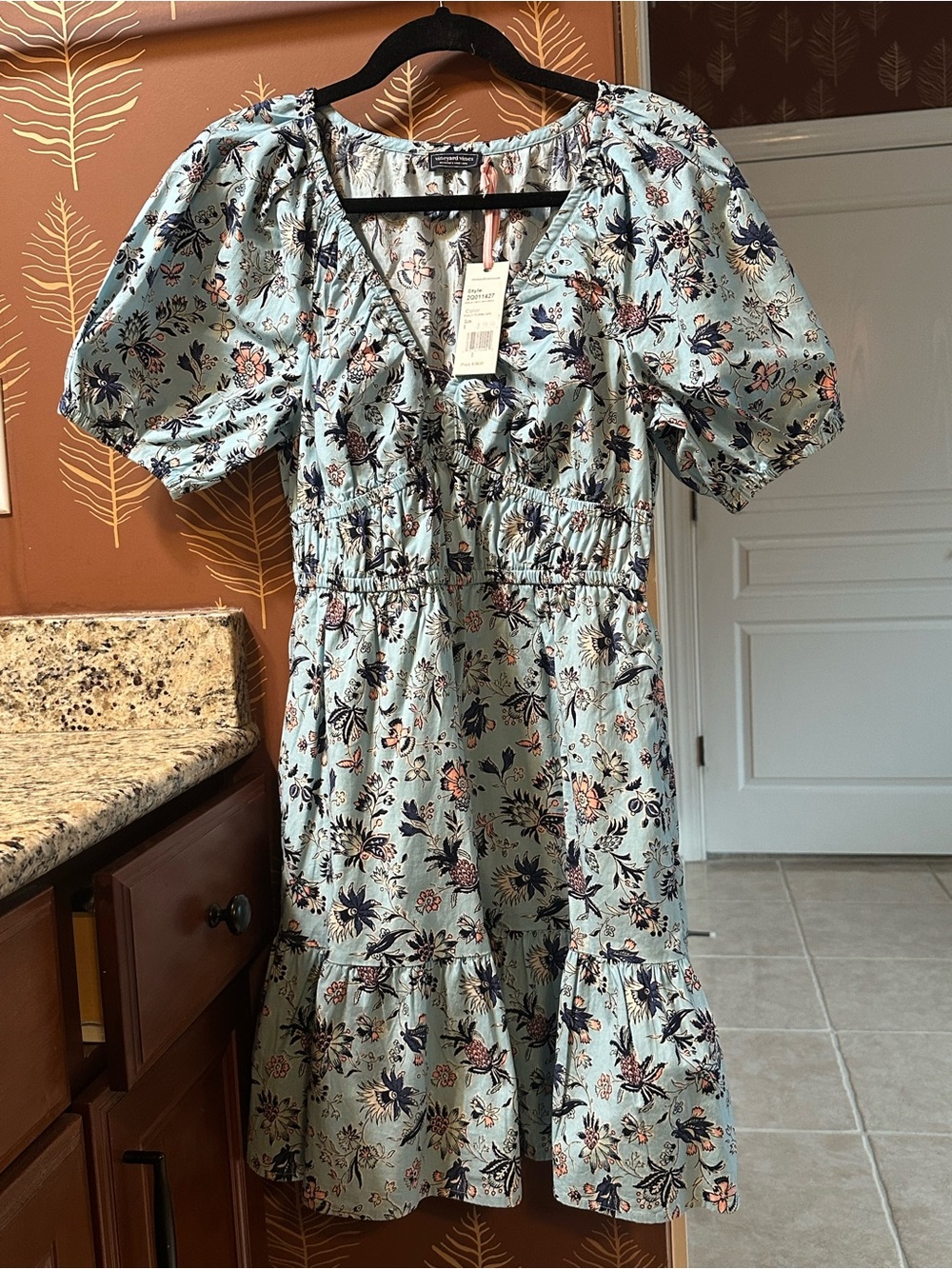 NWT Vineyard Vines Seafoam Floral Puff-Sleeve Tiered Dress